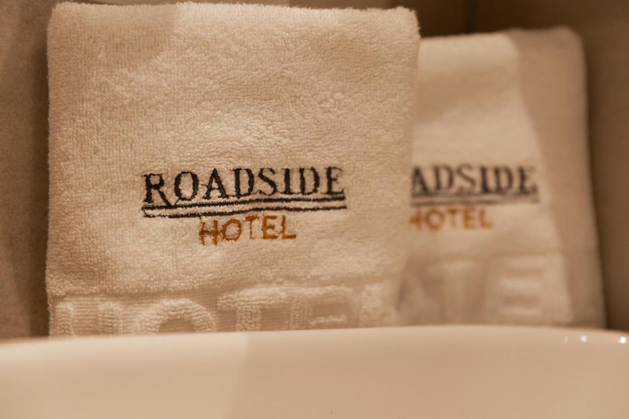 Roadside Hotel Lipjan Esterno foto